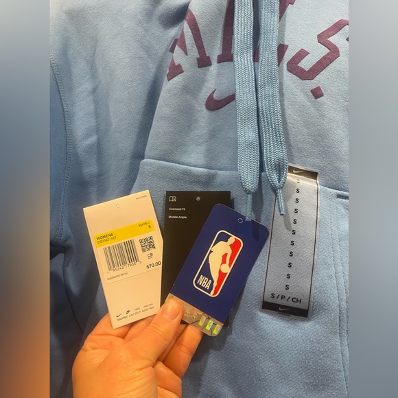 Nike Women's 21/22 City Edition LA LAKERS Cropped Hoodie Blue Pullover Size S - Picture 4 of 5